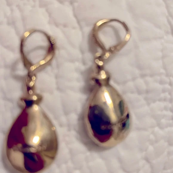 Givenchy teardrops rose pink earrings